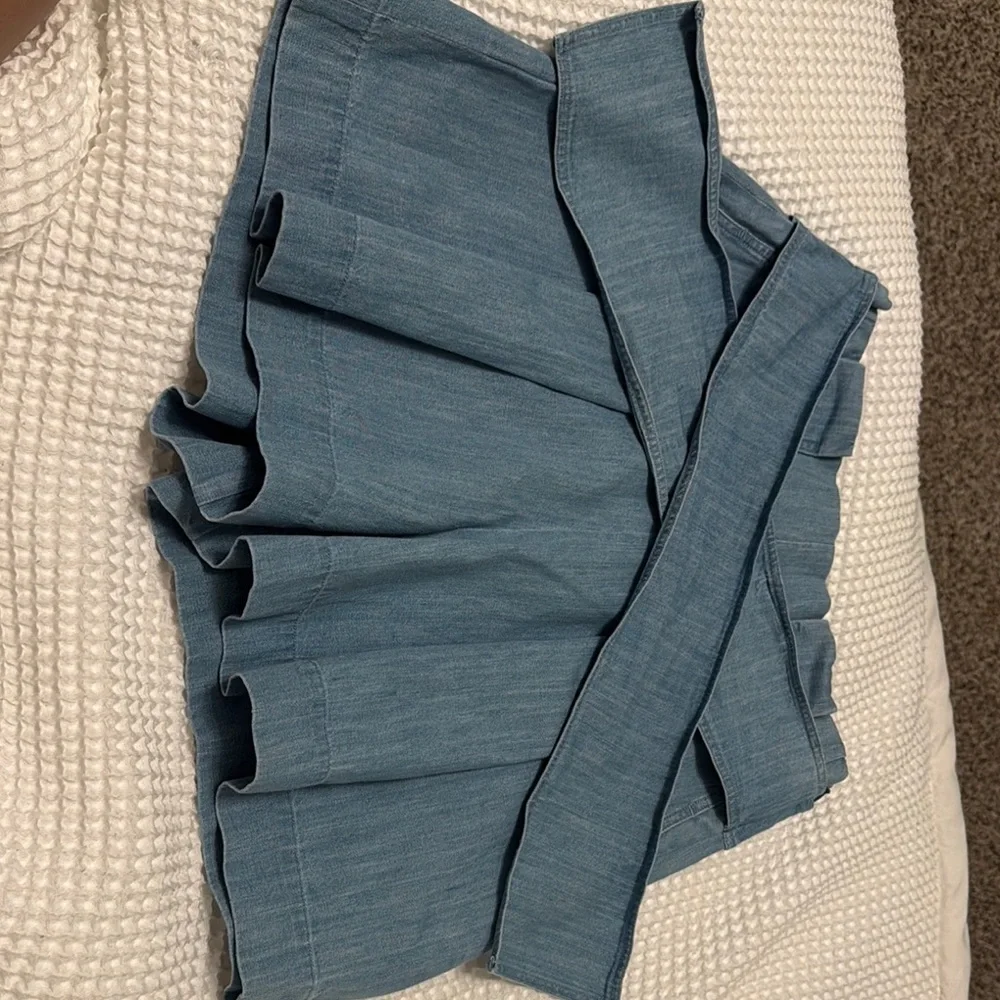 Sezane Tyson Shorts - Picture 6 of 9